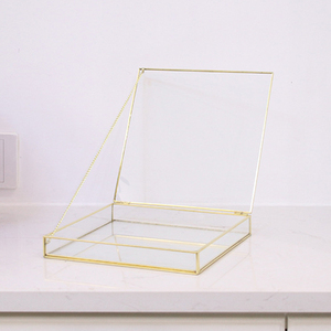 Scatola di Imballaggio di lusso Telaio In <span class=keywords><strong>Metallo</strong></span> Geometrica Piccolo <span class=keywords><strong>Vetro</strong></span> Trasparente Contenitore di Monili Contenitore di Monili Di <span class=keywords><strong>Vetro</strong></span> - Product Image 4