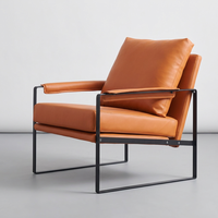 Fauteuil à bascule moderne de style italien avec structure en bois et métal pour salon, hôtel, bureau, maison