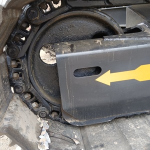Pelle sur chenilles Komatsu PC130 de haute qualité Japon Machines de construction d'occasion Noyau à faible durée comprenant une pompe à moteur - Product Image 3