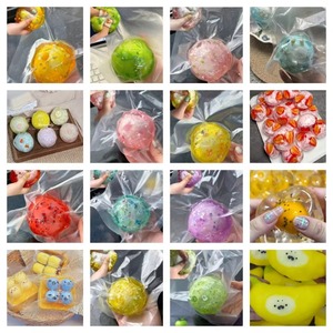 ลูกบอลบีบคลายเครียดทำมือ 100% ของแท้จากสตูดิโอ รูปทรงเปลือกหอย แตงโม น้ำแข็งใส สำหรับคริสต์มาส ของเล่นบีบคลายเครียด - Product Image 2