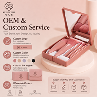 Ensemble de 5 pinceaux de maquillage personnalisables pour fond de teint et lèvres, format voyage, avec boîte de rangement en plastique – Kit d'outils de beauté