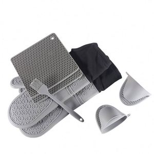 7 Pack Extra <b>Long</b> Oven Mitts and Pot Holder Sets Heat Resistant Silicone Oven Mittens with Mini Oven Gloves Hot Pads Potholders - Product Image 1