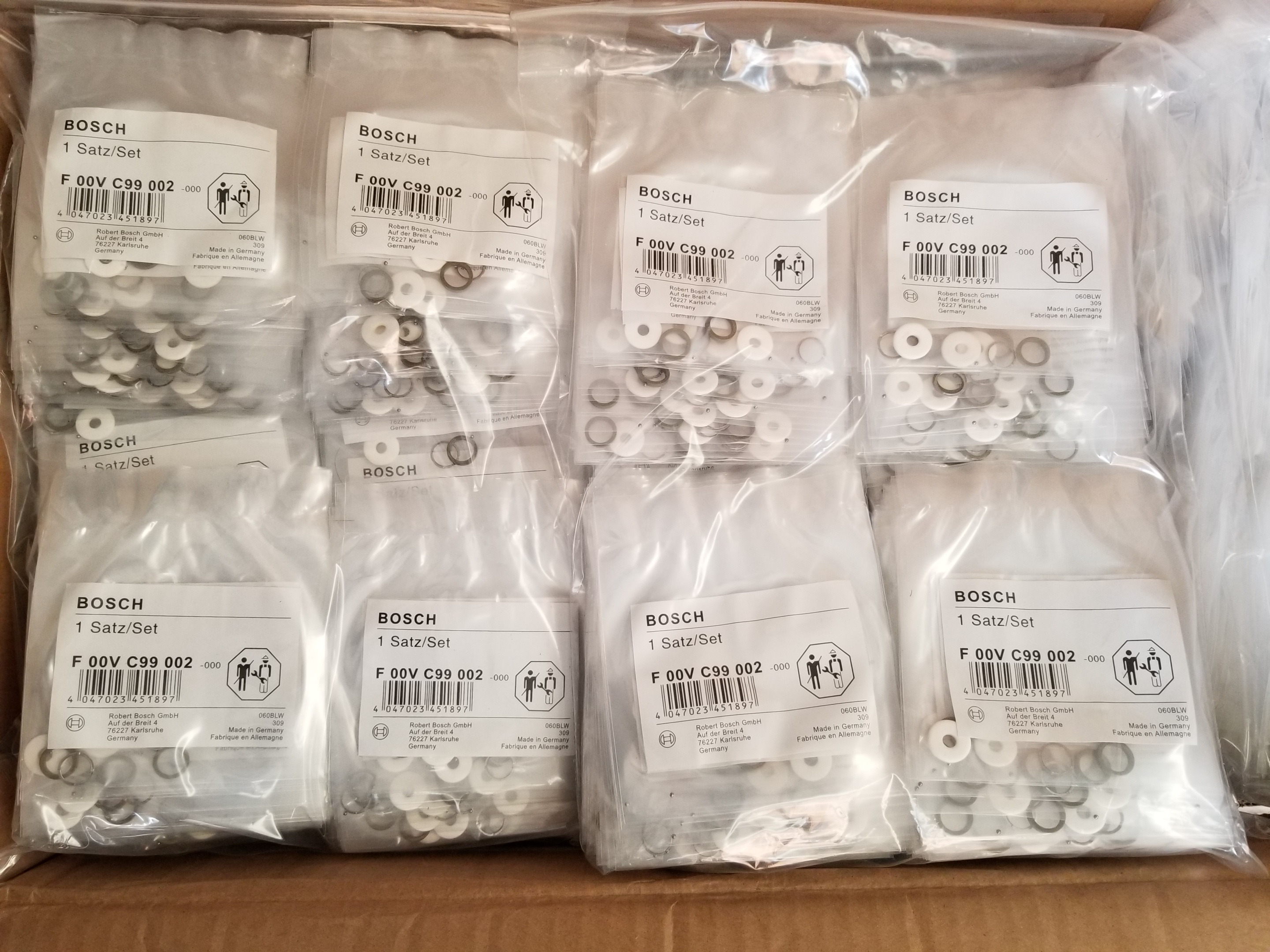 RP【塗装依頼確認用】 High Quality Common Rail Fuel Injector Repair Kit F 00V C99 002