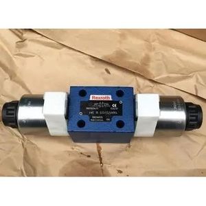 Válvula Solenoide Rexroth 4WE10 G3X CG24N9K4 Hidráulica de Cuatro Vías, 315 Bar, 100 L/min, Entrada Roscada, Fundición - Product Image 1