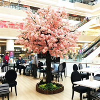El fabricante suministra un árbol realista personalizable y extensible para la decoración de escaparates de floristerías - Árbol de cerezo.