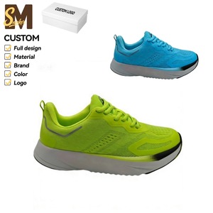 รองเท้าวิ่งสีเขียวสะท้อนแสงน้ำหนักเบา ระบายอากาศได้ดีสำหรับผู้ชาย รองเท้ากีฬาใส่สบายสำหรับวิ่งกลางคืน - Product Image 1