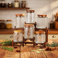 Vente en gros de pots à bougies en verre gaufré de 700 ml, colorés, ronds et droits, avec couvercle en bois gaufré à vis.