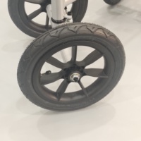Déambulateur à genou robuste pour la rééducation après une fracture de la jambe, du pied ou de la cheville, alternative aux béquilles, scooter à genou tout-terrain avec grands pneus pneumatiques