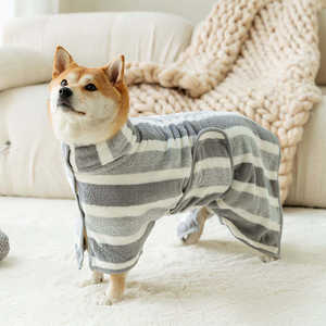 Peignoir de bain confortable pour animaux de compagnie du fabricant, livraison rapide, ensembles de toilettage doux et absorbants, peignoir gris pour chien et chat, nettoyage et bain pour animaux de compagnie - Product Image 2