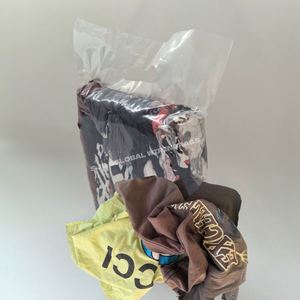 Trapo Industrial Multicolor, Paquete de Trapos de Limpieza Reutilizables de Algodón de Alta Calidad, 10 kg, Trapos de Camiseta de Colores para Limpieza Industrial - Product Image 1