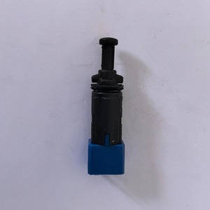 Interruptor de Luz de Freno para Renault Peugeot OE 7700414988 9112452 93852863 MR977584, Nueva Pieza de Repuesto Automotriz - Product Image 1