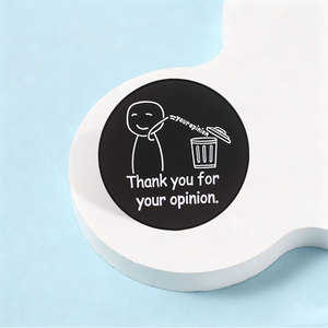 Broche émaillée 'Merci pour votre <span class=keywords><strong>avis</strong></span>' - Humour Sarcastique - Figurine de personnage qui lance une idée dans la poubelle - Badge pour sacs et bijoux - Product Image 3