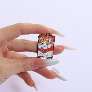 Karikatür kedi sigara kutusu emaye pimleri sevimli yavru hayvan broş sırt çantası giysi yaka rozetleri takı hediye çocuklar arkadaşlar için - Product Image 5