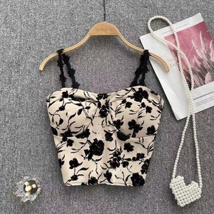Chaleco Acolchado con Estampado de Rosas Estilo París Francés, Camisola con Flores de Camelia, Top Corto Elegante Retro para Mujer - Product Image 4