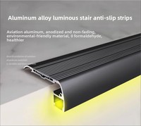 Profilé de plinthe en aluminium encastré moderne en PVC avec éclairage LED linéaire pour bord de sol, canal lumineux d'angle, éclairage mural intérieur