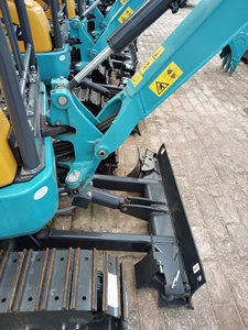 Mini pelle Kubota U17 d'occasion du Japon, Kubota U17 1,7 tonne, 1 tonne, 2 tonnes, petite pelle Kubota pas chère avec EPA à vendre - Product Image 3