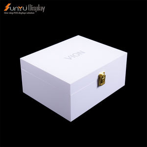 Bijoux en acrylique blanc personnalisé boîte-cadeau Logo imprimé plexiglas matériel de taille entière affichage de magasin stockage au détail-direct d'usine - Product Image 3