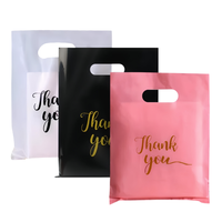Sacs d'emballage personnalisés avec logo imprimé, pliables, en plastique coloré, avec poignée découpée, pour boutique de jouets pour enfants
