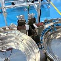 Machine automatique de comptage et d'emballage de vis et d'écrous en plastique à 2 bacs pour le comptage de pièces de connecteurs et l'emballage en sachets