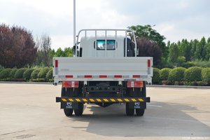 รถบรรทุกขนาดเล็กแบบแค็บเดี่ยวพื้นเรียบ KAMA M16C 3T เครื่องยนต์ดีเซล ISUZU 2.8 ลิตร มาตรฐานยูโร 2 สำหรับการขนส่งสินค้า - Product Image 3