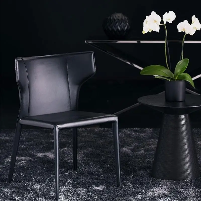 FINNNAVIANART Chaise de salle à manger à pieds en métal de luxe moderne et moderne Chaise de salle à manger à siège en cuir