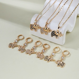 HD Jewelry 2017 Wholesale Indian 18K Gold Plated Zircon <b>Costume</b> Jewelry Set for Wedding & Party - Product Image 4