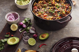 Casserole en <span class=keywords><strong>fonte</strong></span> émaillée avec couvercle Casserole en <span class=keywords><strong>fonte</strong></span> de 7 pintes avec double poignée <span class=keywords><strong>pour</strong></span> la cuisson du <span class=keywords><strong>pain</strong></span> au four - Product Image 3