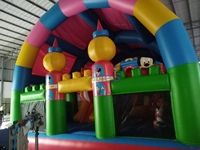 Grand château gonflable de parc d'attractions pour enfants avec toboggan, thème Mickey Mouse, pour l'aventure et les obstacles en plein air