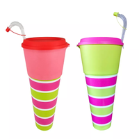 Gobelet en plastique PP écologique de 1100 ml, 2-en-1 pour collation et boisson avec paille, design moderne