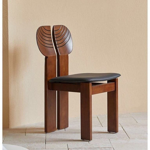 Chaise de salle à manger de style vintage, dossier en bois massif, design scandinave, pour salon, usage domestique, mobilier pour adultes - Product Image 1