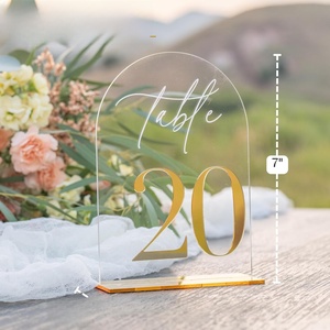 Segnaposto personalizzati con stampa UV per matrimoni, numeri da tavolo con supporto incluso, segnaletica per matrimoni e segnaposto per feste - Product Image 1