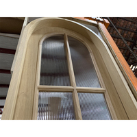 Puertas Interiores Arqueadas de Madera para Cocina y Pasillo con Acabado de Superficie y Ventana de Vidrio Acanalado para Casas