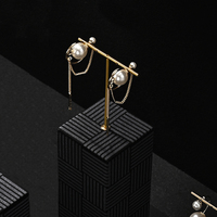 FANXI Noir Bijoux Microfibre Or T Forme Stand Piercing Boucle D'oreille Triangulaire Anneau Organisateur Titulaire