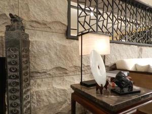 MUMU DESIGN Pierre PU personnalisée Composant mural 3D en polyuréthane Panneau mural en pierre de roche Placage Panneaux en pierre de château en PU - Product Image 3