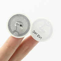 Étiquettes RFID HF passives ISO14443A 13,56 MHz à puce haute sécurité DESfire Ev1 4k pour billets de transport