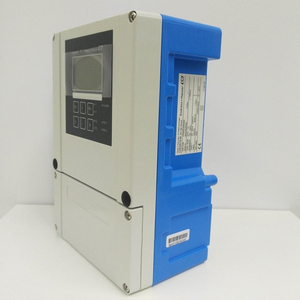 Sensor de Conductividad Digital E+H CPM253 Memosens IP68 Rango de 0-2000 S/cm Fácil Calibración Alta Fiabilidad Beneficios de Cuatro Cables - Product Image 3