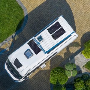 แผงโซลาร์เซลล์แบบยืดหยุ่นคุณภาพสูง 100W โมโนคริสตัลไลน์ซิลิคอน ประสิทธิภาพ 22% ALECTER APH-P101 สำหรับรถยนต์ เรือ ท่องเที่ยว บ้าน เรือยอชท์ - Product Image 5