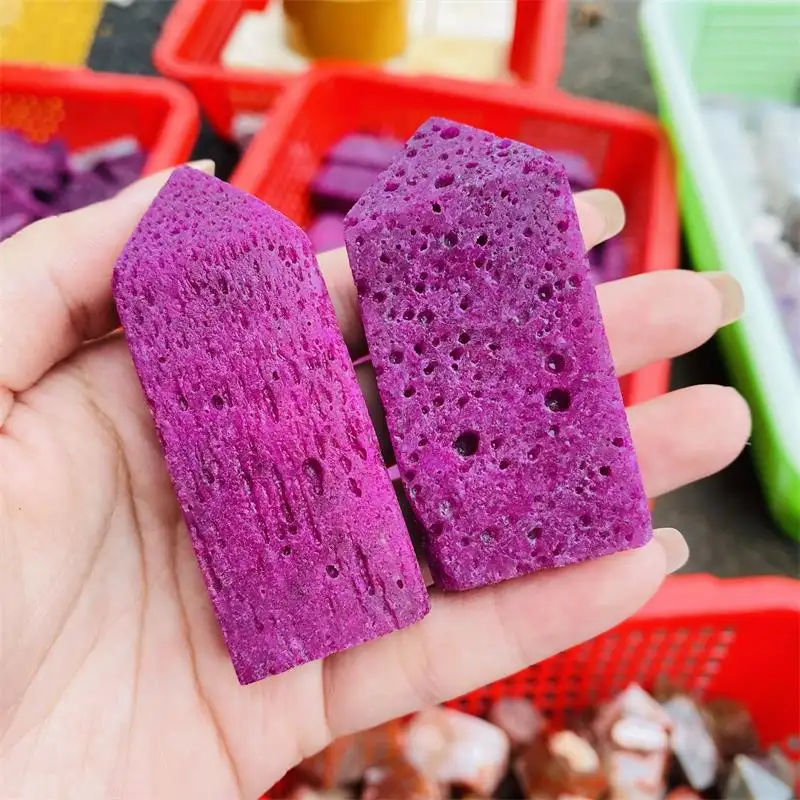 Punti di cristallo di rubino rosso viola naturale di alta qualità all'ingrosso che intagliano la torre di cristallo reiki per la decorazione dei regali