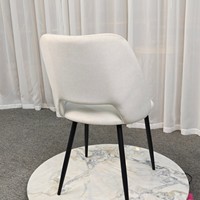 Chaise de salle à manger polyvalente à dossier incurvé en éponge haute densité, vente chaude directe usine, siège élégant multi-usages pour food court et cuisine