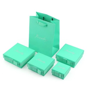 Luxury Green and <b>Red</b> Custom Logo Square Storage Box for <b>Bracelets</b> Rings Necklaces-Green Side Bow Jewelry Accessories Packaging - Product Image 5
