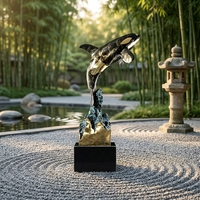 Statue de poisson Koi en bronze moulé à la cire perdue sur mesure - Sculpture aquatique sur mesure pour hôtels de luxe, jardins et galeries, sculpture en bronze