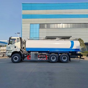 Camión Cisterna FAW 6x4 de 20000 Litros con Aspersor, Emisión Euro 2, Transmisión Manual, Combustible Diésel, en Venta en Kenia - Product Image 1