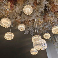 Lustre à 10 têtes en boules blanc laiteux RHD, guirlande lumineuse suspendue pour décorations de mariage et de fête