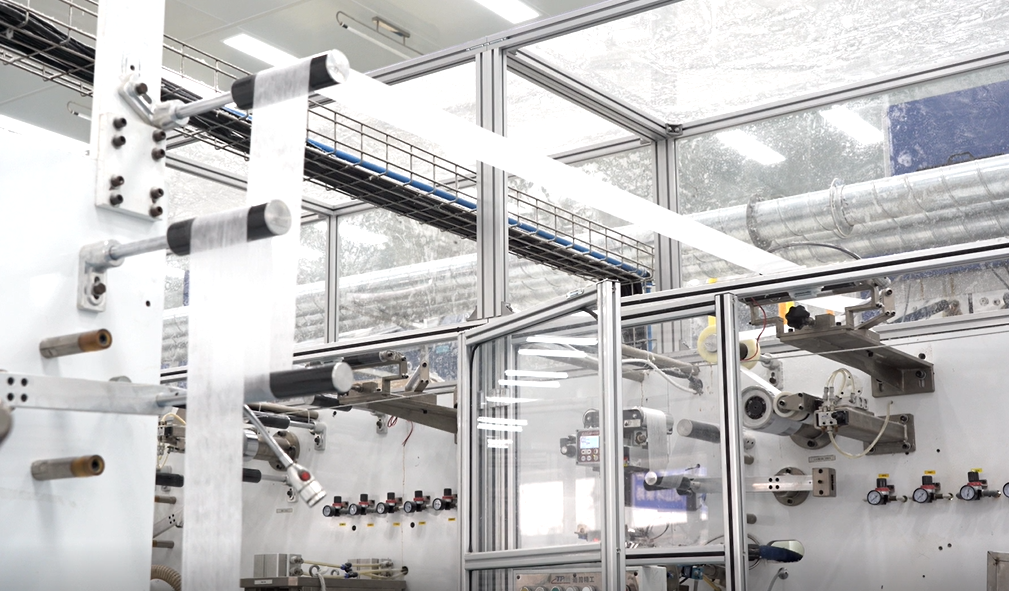 diaper manufacturing machinery