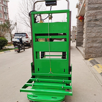 Machine électrique d'escalade sur chenilles pour monter et descendre les escaliers Chargement automatique avec plateau de levage 180KG