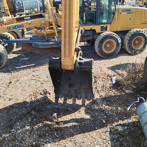 Excavadora Hyundai 210-9 Usada de Corea del Sur, Alta Calidad, con Motor y Caja de Cambios, Peso Operativo de 21 Toneladas, Potencia de 129 kW - Product Image 5