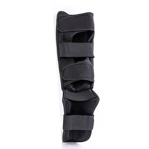 Protections de tibia en mousse personnalisées légères et durables pour le kickboxing, le MMA et les arts martiaux - Product Image 2