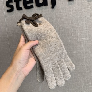 Nouveaux gants d'hiver en mélange de laine premium pour femmes, avec nœud, à deux doigts exposés, compatibles écran tactile, résistants au froid et chauds pour usage quotidien - Product Image 4