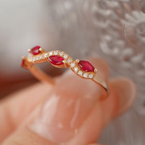 Cincin Janji Perak Sterling 925 dengan Batu Ruby Merah, Cincin Pertunangan Berlian Radiant Garnet Merah, Hadiah untuknya - Product Image 4