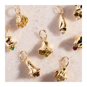 Délicat or fleur breloques émail bijoux mois fleur pierre <span class=keywords><strong>de</strong></span> <span class=keywords><strong>naissance</strong></span> pas <span class=keywords><strong>de</strong></span> décoloration <span class=keywords><strong>naissance</strong></span> fleur pendentif fait à la main bricolage fabrication - Product Image 1
